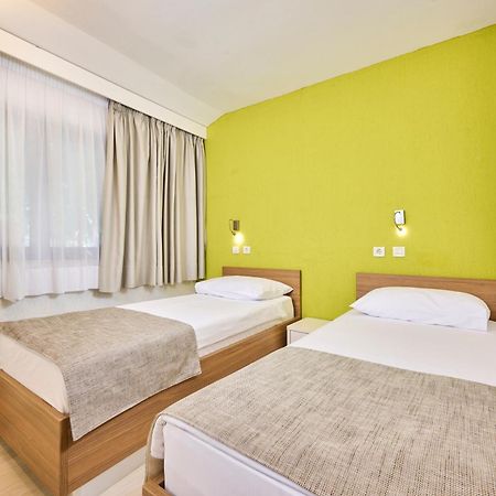 Apartments Galijot Plava Laguna Poreč Dış mekan fotoğraf