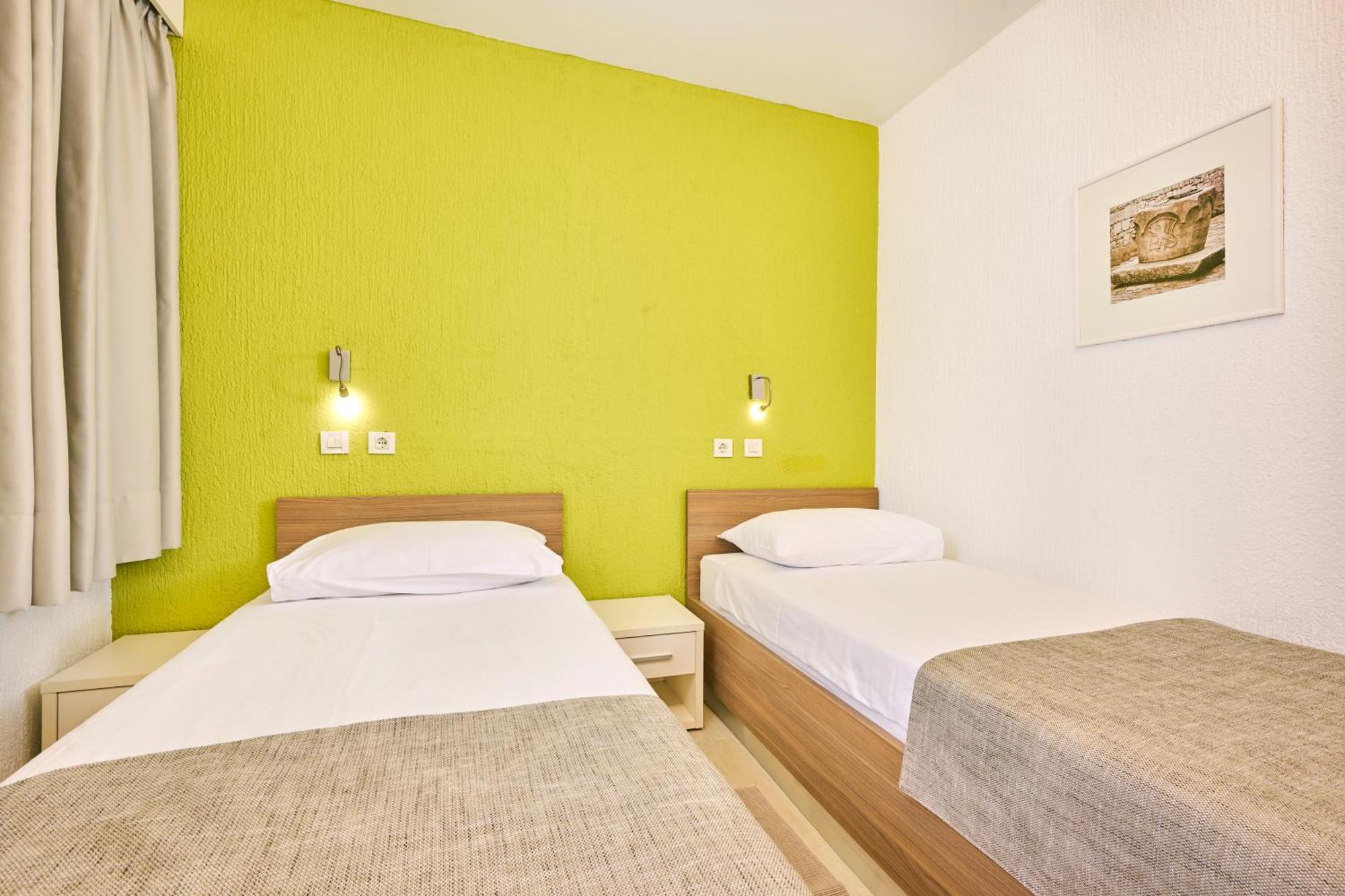 Apartments Galijot Plava Laguna Poreč Dış mekan fotoğraf